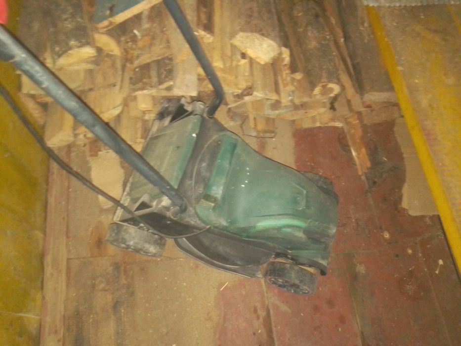 Продам електро косарку