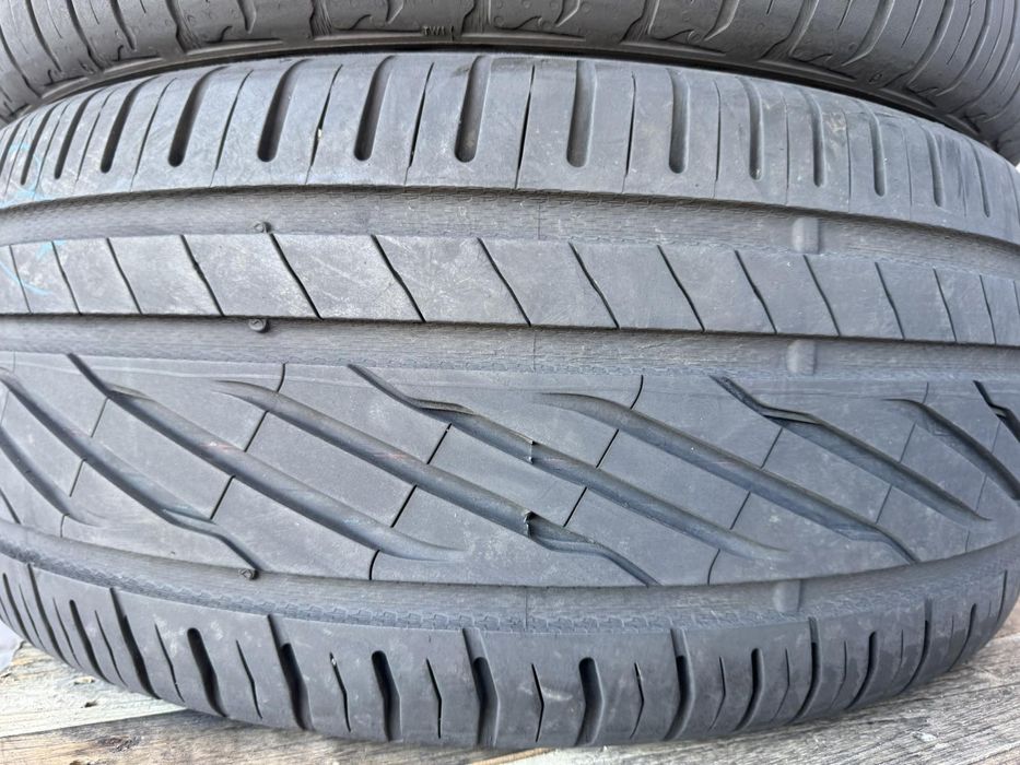 Майже нові літні шини Uniroyal 255/45 R18