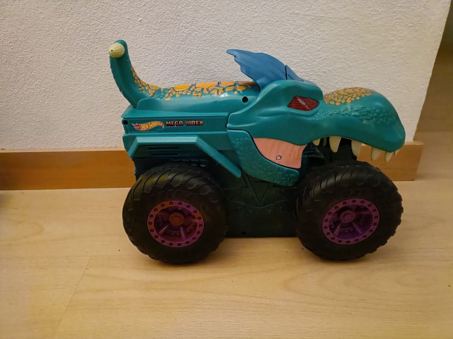 Carro hotweels Monster trucks mega  wrex
