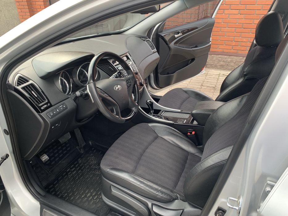 Hyundai Sonata official.