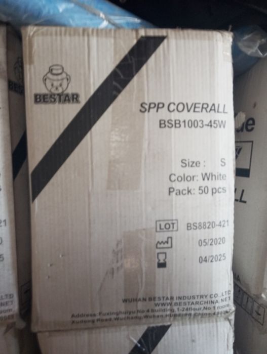 Fatos de proteção TNT caixa de 50 unidades