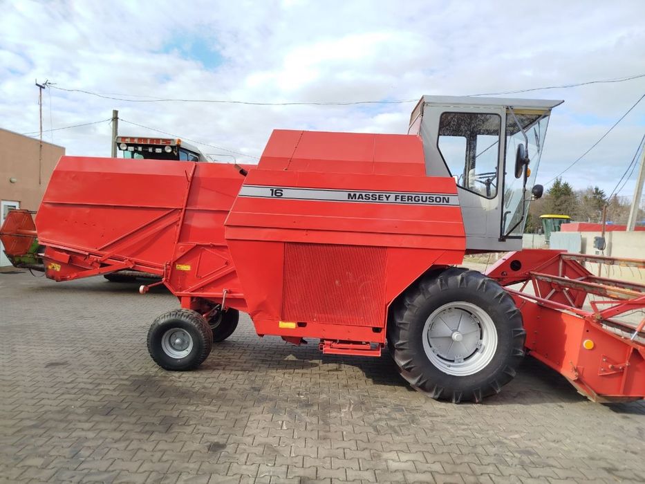 Комбайн зернозбиральний Massey Ferguson 16. Майсей Фергусон 16