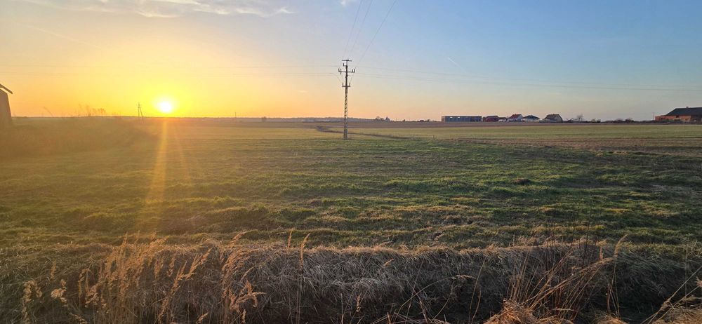 Sprzedam działkę budowlaną