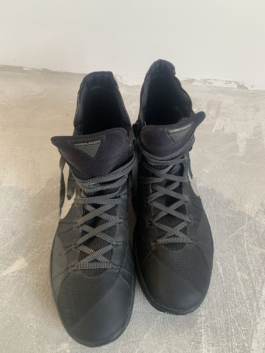 Кроссовки баскетбольные