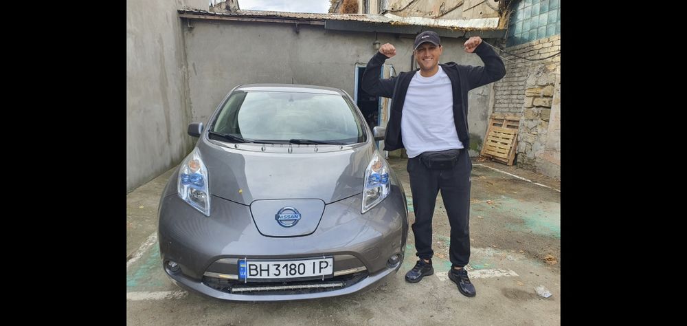 Здам Nissan Leaf 50kwt, 350km, 2 роки і машина Ваша