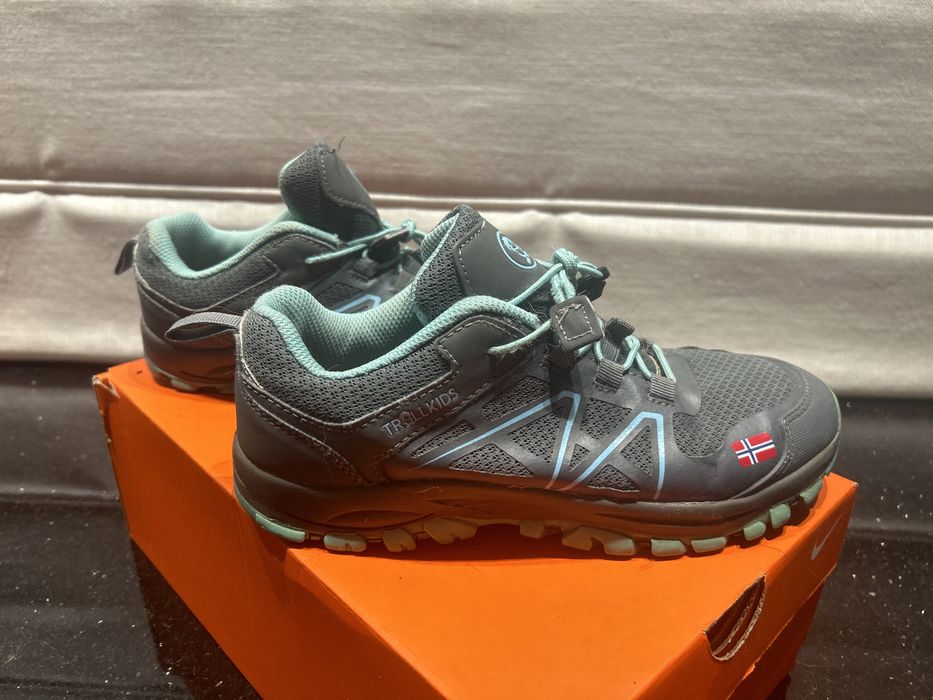 Buty sportowe Trollkids 37