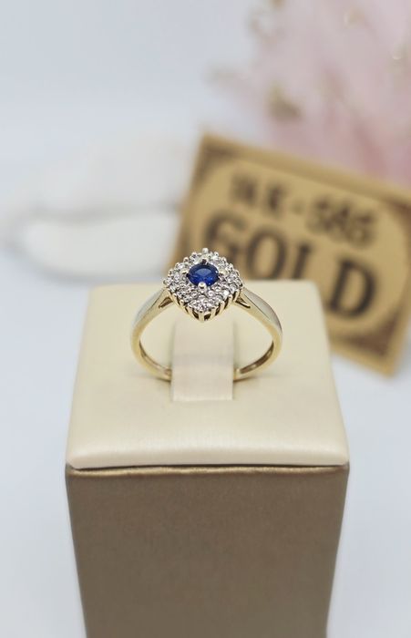 Złoty pierścionek z cyrkoniami próba 585 14k Używane