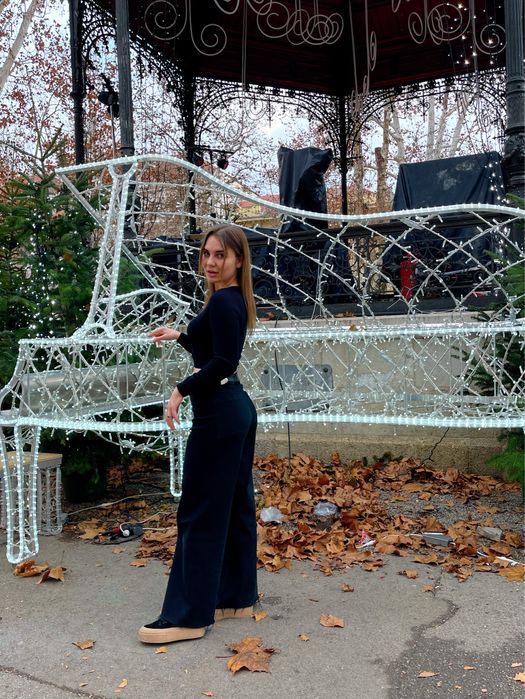 Професійні уроки вокалу в студії та онлайн