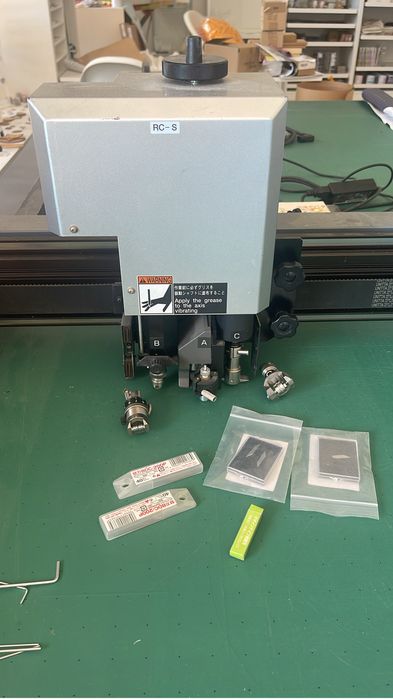 Mimaki cf2-1218 RC-S mesa corte