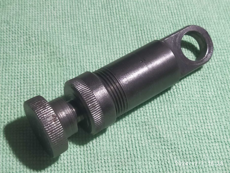 Насос ручной подкачки «солдатик» Т-40, Т-25, Т-16, Т-150