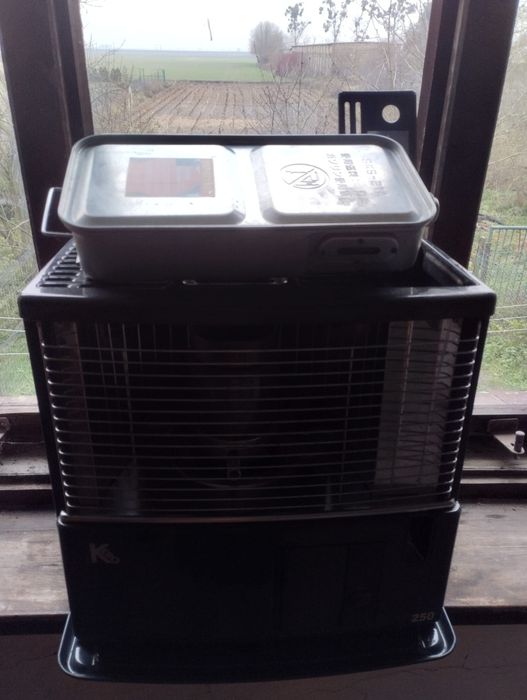 Przenośny piecyk na naftę