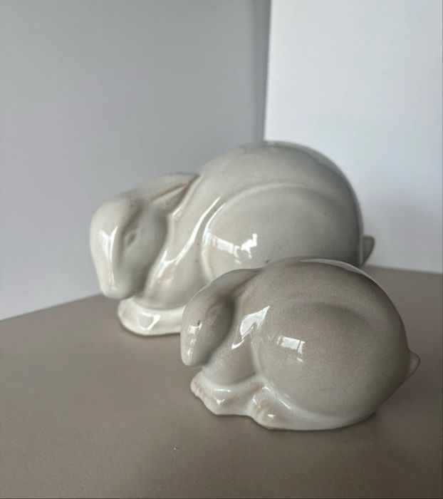 Dois coelhos para decoração
