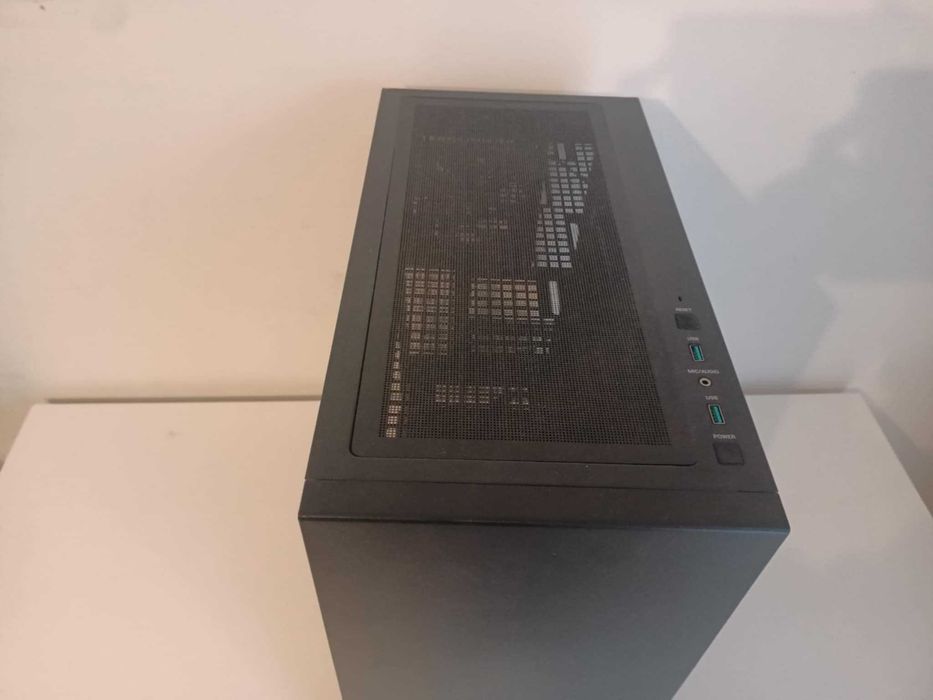 Obudowa Deepcool CH510 + 4x Arctic P12