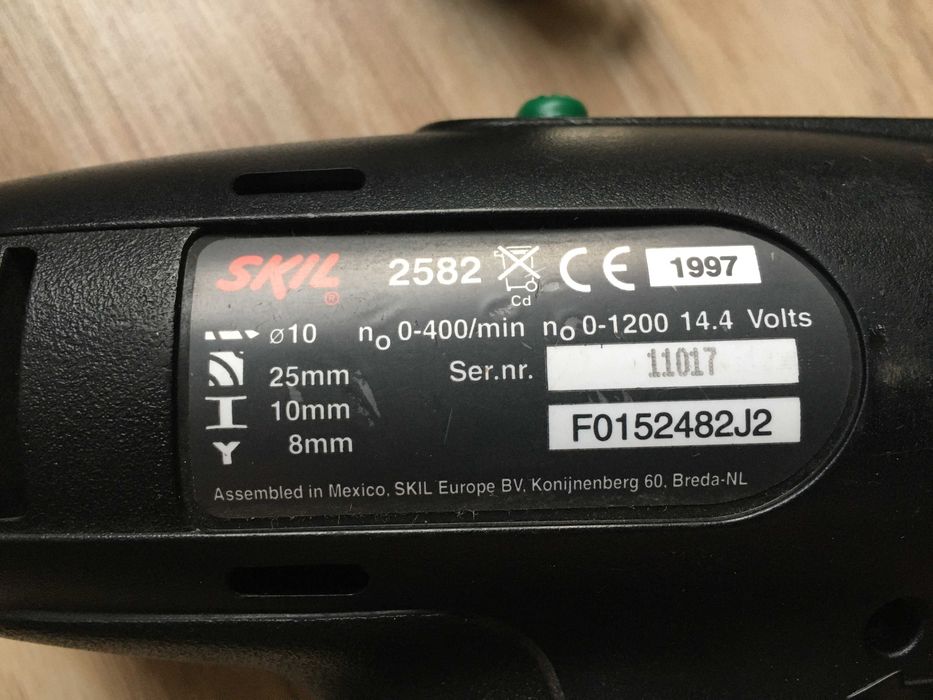 Wiertarka wkrętarka Skil + 3 ładowarki Bosch 3x baterie 14,4 Volt USA