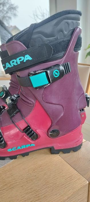 Buty narciarskie Skiturowe Scarpa-41 Vibram
