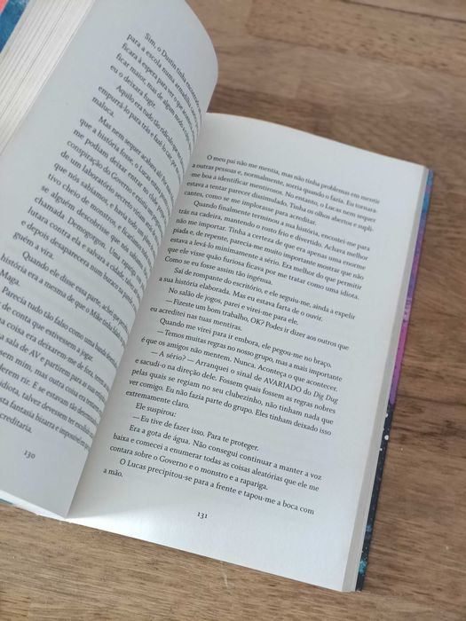 Livro Stranger Things - Max a fugitiva
