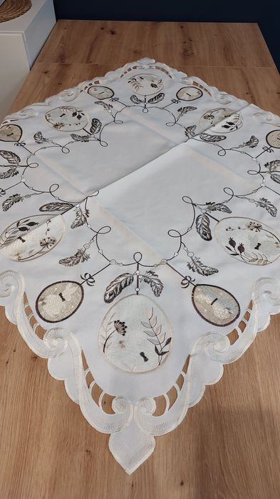 Bieżnik Wielkanocny Kwadrat 85/85