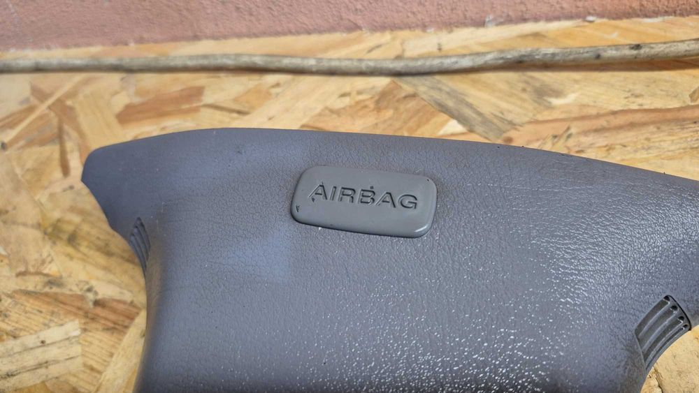 AUDI A4 B5 (8D)- Pilares B Facelift 1999 até 2001 C/ Airbag - Cinza