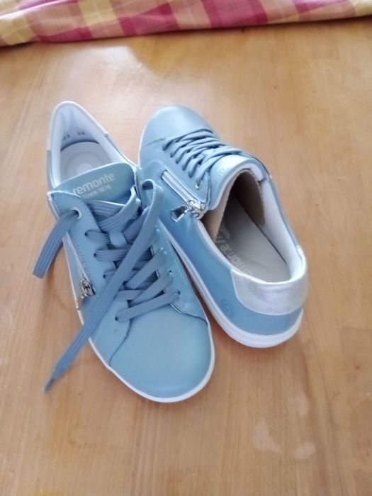 Sapatos desportivos para senhora