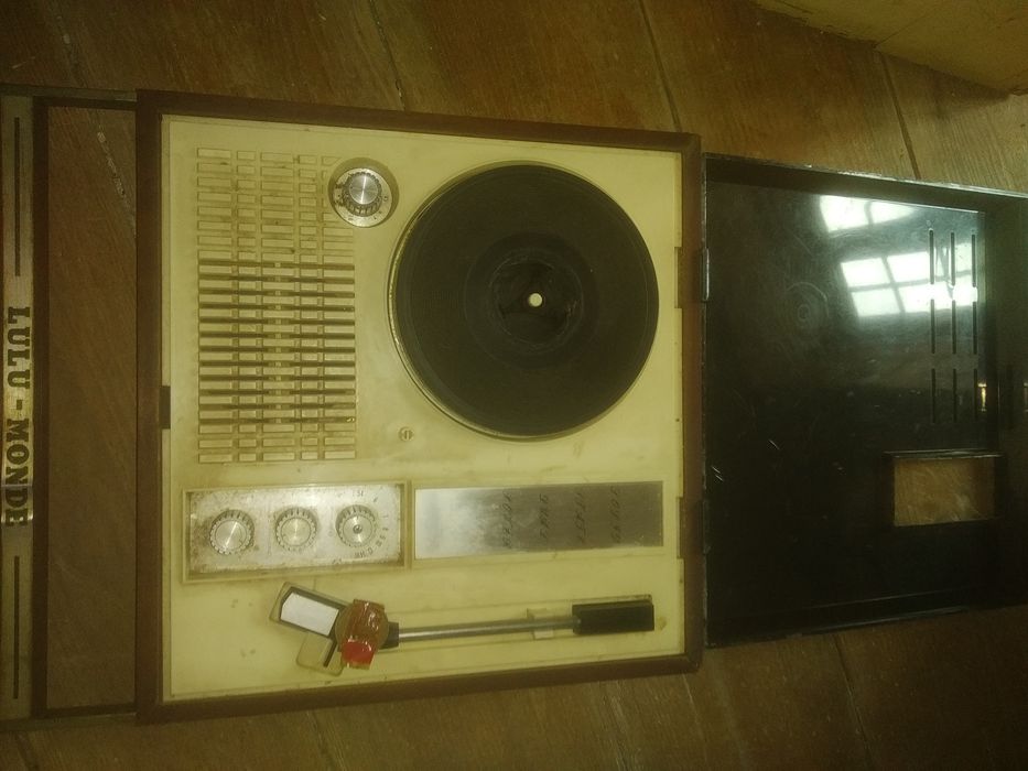 Gira discos portátil antigo Lulu Monde