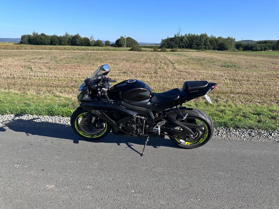 Suzuki gsxr750 K9