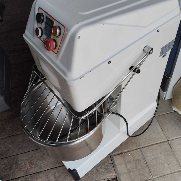 Тестомес, тістоміс  GoodFood SM20T2V380 на 2 скорости