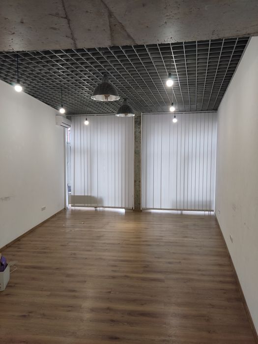 Без-%. Офис 30-60 м.кв. БЦ Волна,ул.Коновальца, метро Печерская