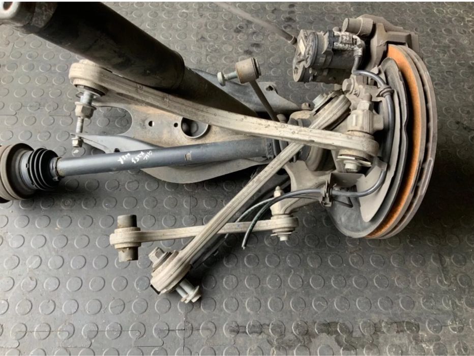 Zwrotnica tył Lewa Prawa Mercedes GLC W253 X253 wahacze zawieszenie