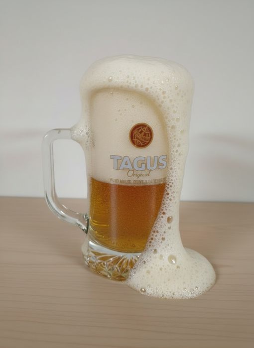 Caneca de vidro para shopp