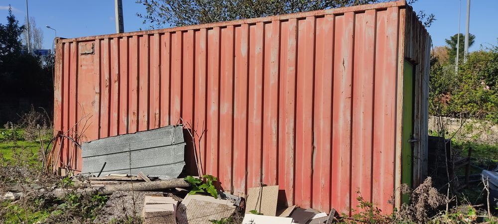 Contentor marítimo obras