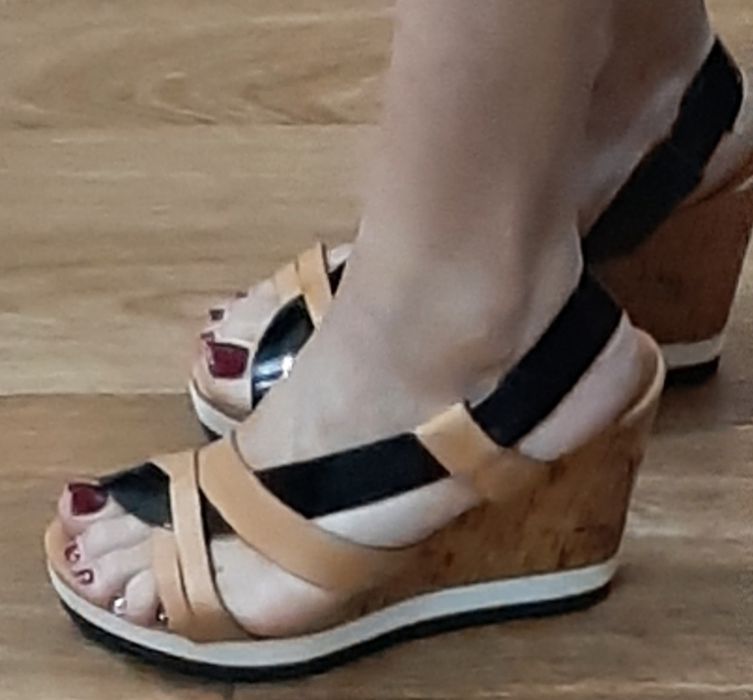 Женские босоножки Geox