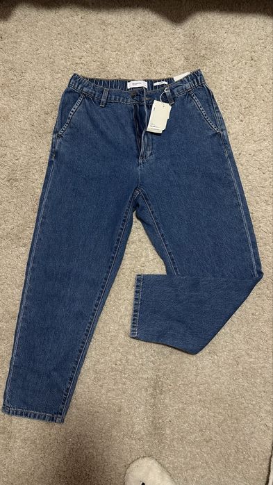 Стильні жіночі джинси нові