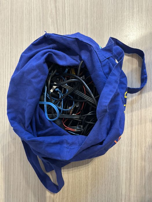 Radio samochodowe SONY CDX-GT40U + GRATIS zagłówki z ekranem i DVD