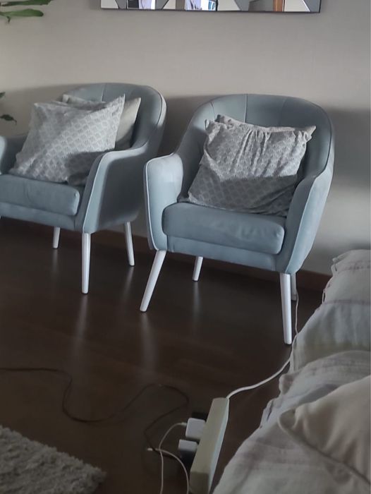 Conjunto de cadeirões