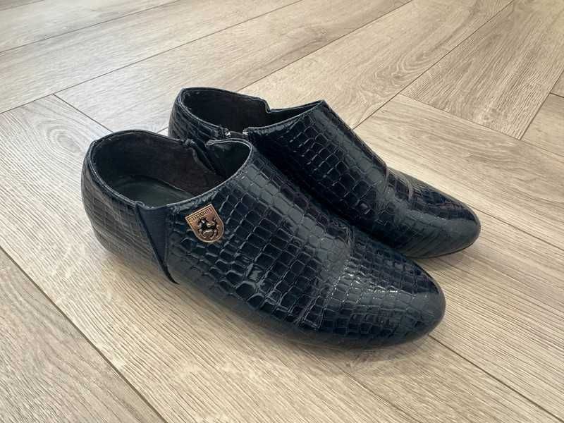 Botki półbuty lakierowane eleganckie granatowe 38 Butik