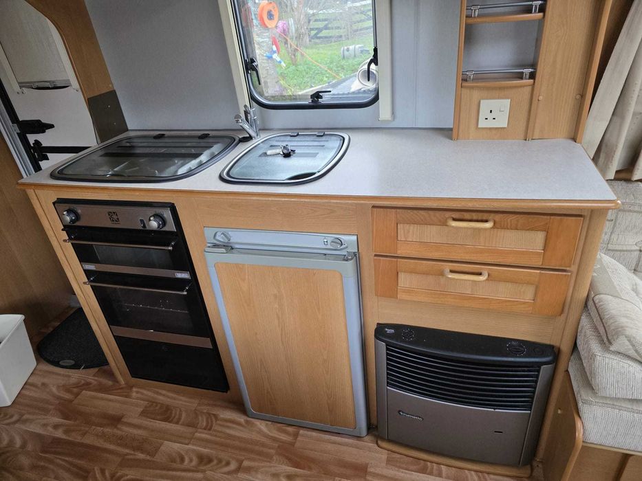 CARAVANA INGLESA COMPASS MAGNUM