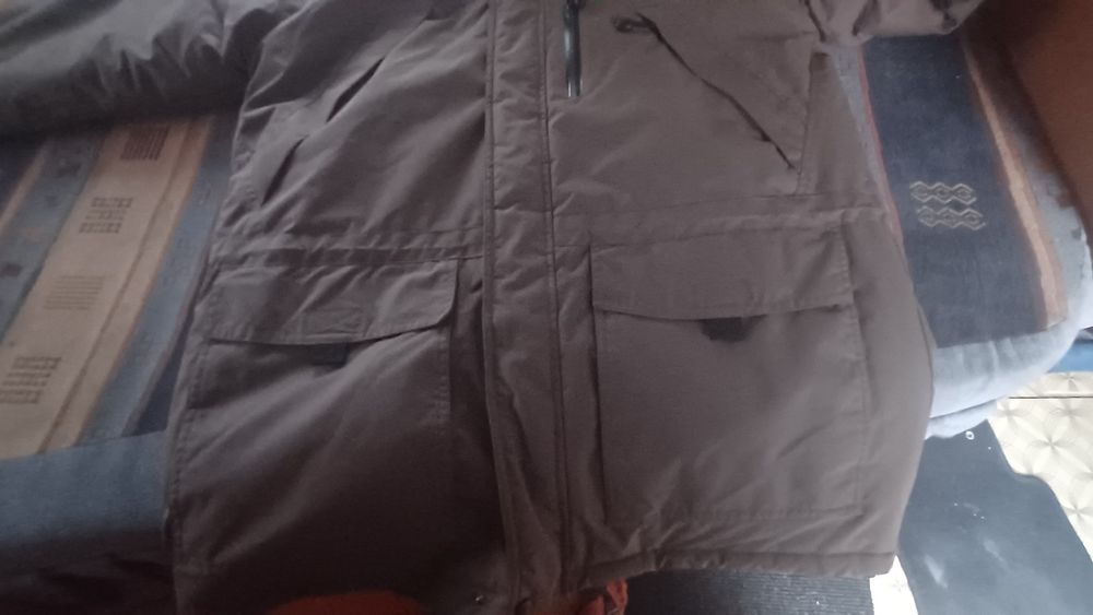 Parka nova. Usada uma vez