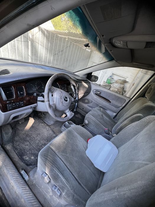 Продам Mazda MPV.