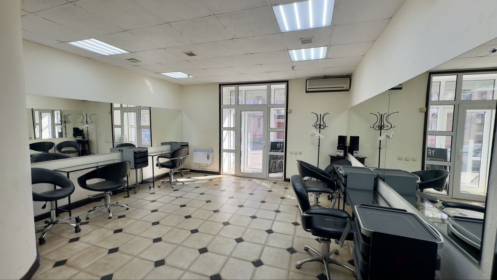 Продаж приміщення, 41,6 кв м , центр