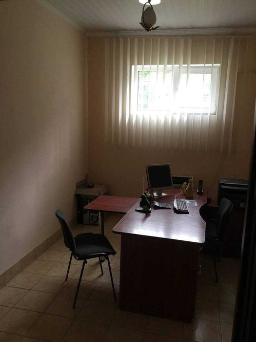 Складський комплекс 800 м² + 1 га території