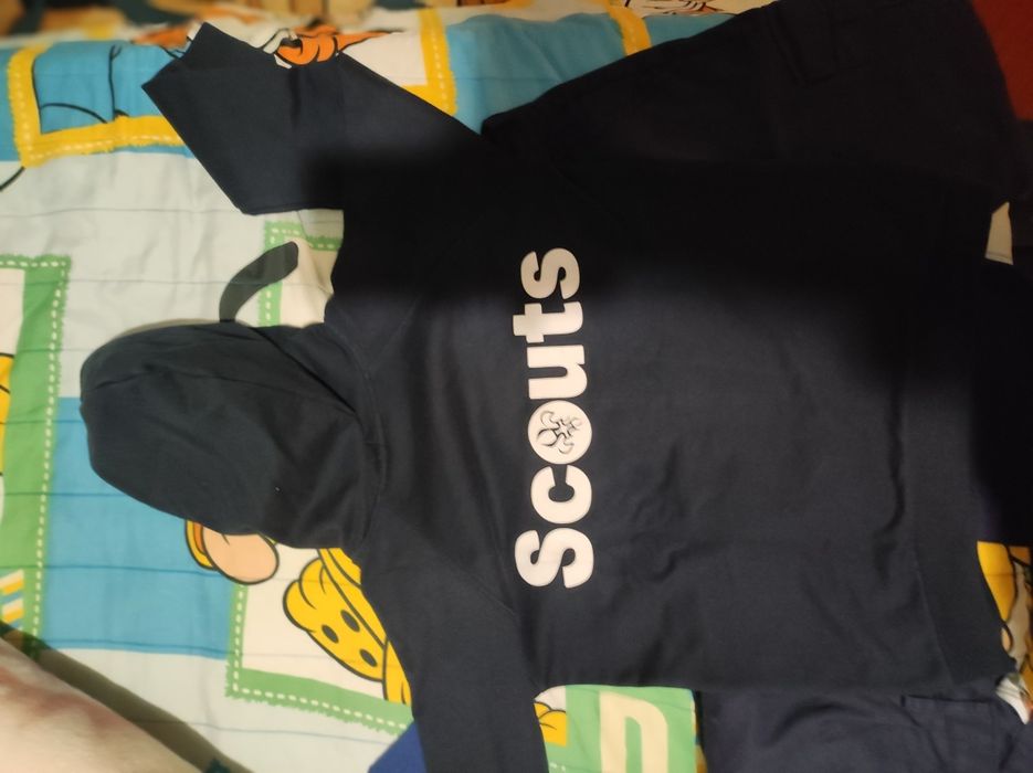 Roupa escuteiros