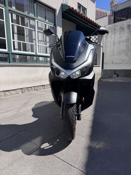 Honda PCX 2025 com 1.242km
