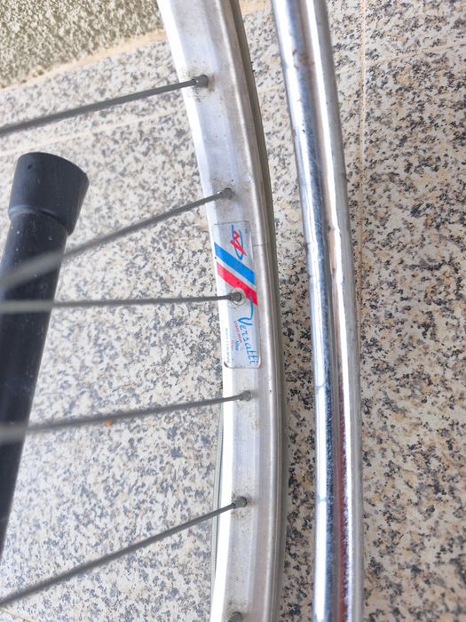 Cadeira de rodas usada