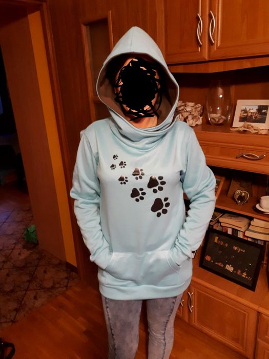 Bluza z psimi łapkami