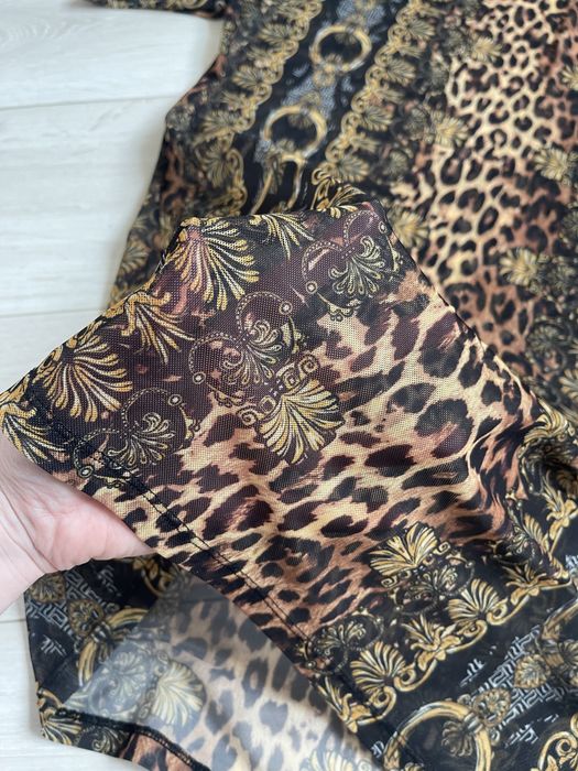 Подовжена футболка/ туніка на море ( сітка ) River Island