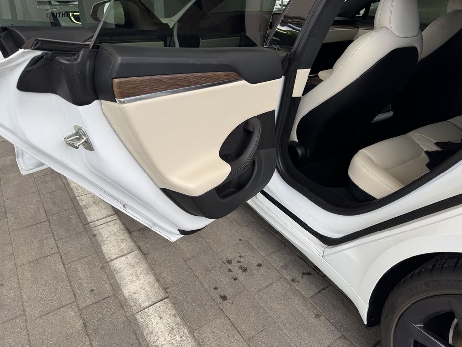 Tesla model s 2022