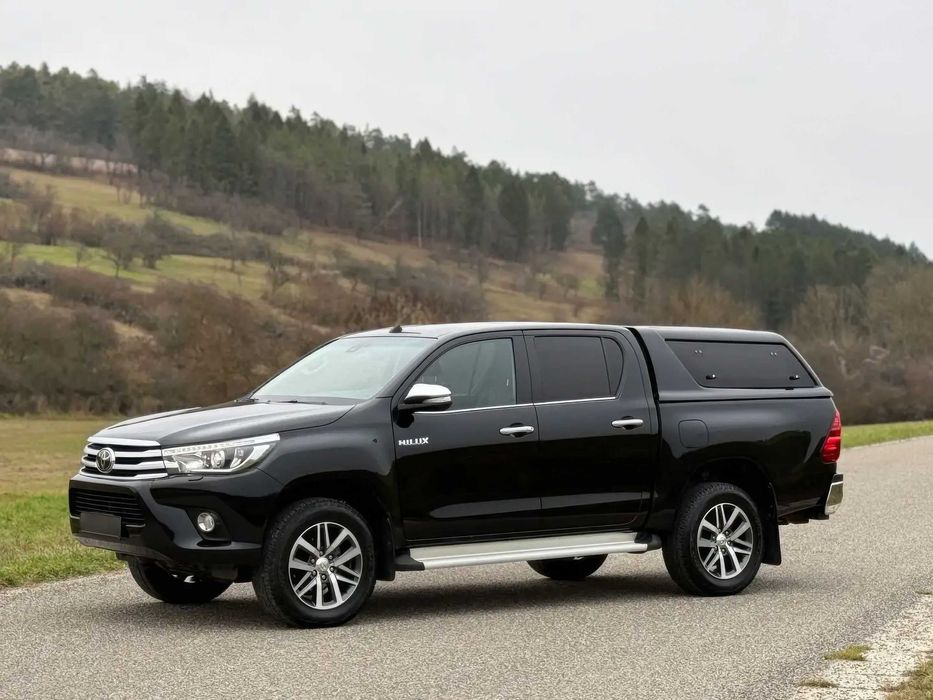 Toyota Hilux 2.4 D-4D Double Cab SR5 4x4      2017