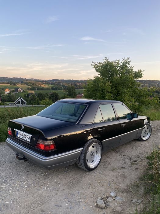 Mercedes w124 2.5d 113km 1993