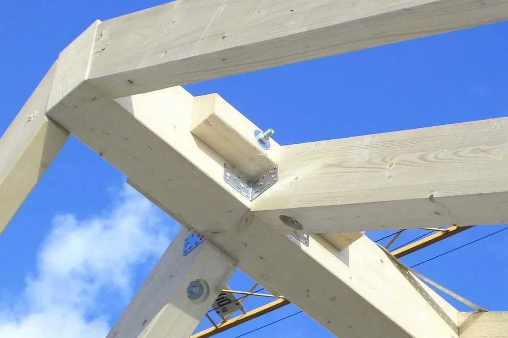 Drewno konstrukcyjne klejone kantówki - KVH BSH C24 - 13m