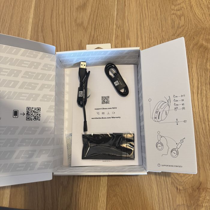 Bose QC Ultra Headphones Noise Cancelling – com garantia – Como Novos